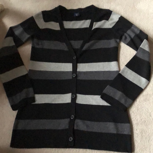 Gap kids cardigan! - Picture 1 of 6